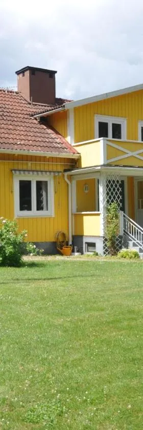 Hotel & Pensionat Björkelund，位于Stenbrohult的酒店