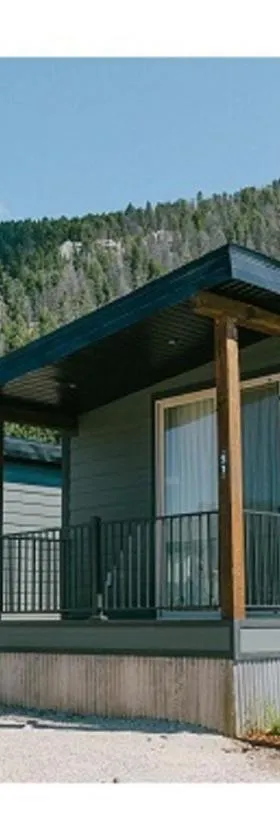 Terra Nova Cabins，位于西黄石的酒店
