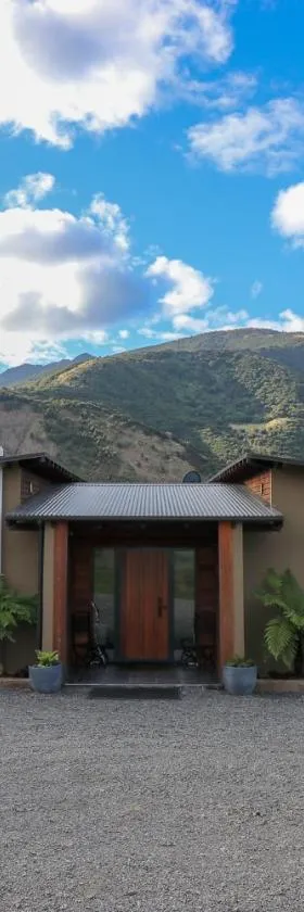 Glencree Luxury Chalets，位于凯库拉的酒店