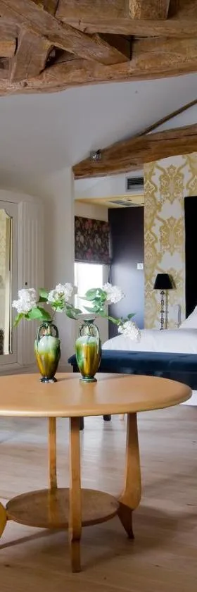 Hôtel Spa Frédéric Carrion et sa table gastronomique，位于Viré的酒店