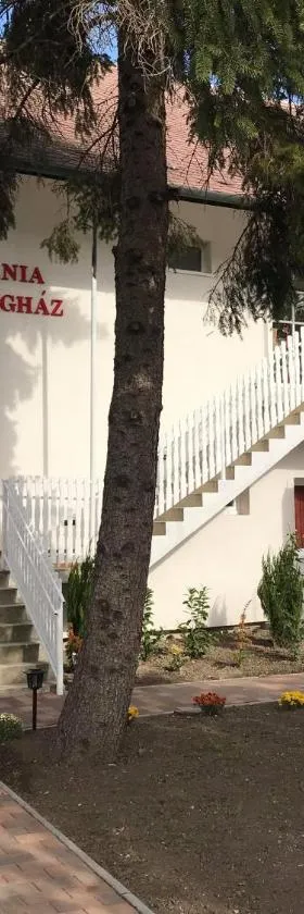 Melánia Vendégház，位于Balatonfőkajár的酒店