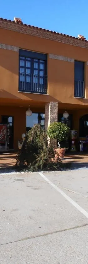 Hotel Cañada Real，位于比利亚尔潘多的酒店