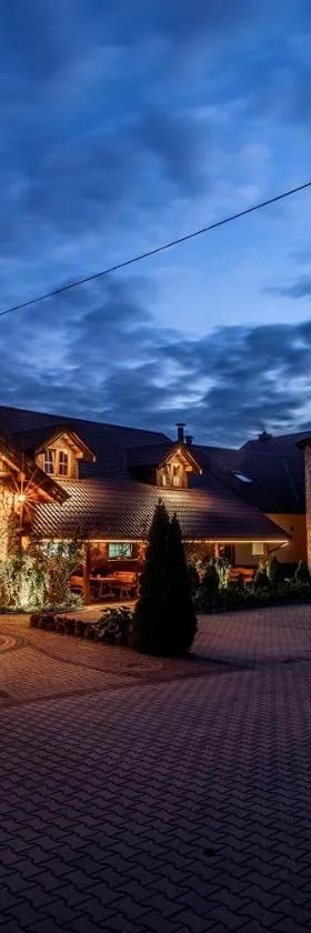 Zajazd Chata Staropolska，位于Mszana的酒店