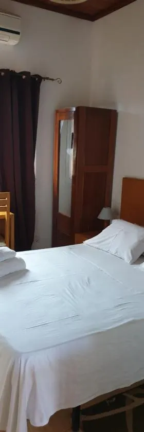 Residencial Mira Rio，位于Santo António的酒店