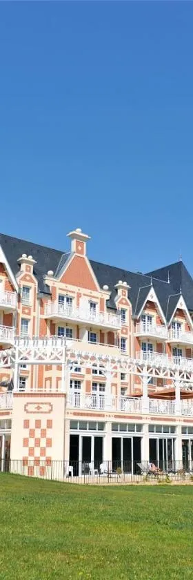 Résidence b'o cottage - b'o resort thermal & spa，位于巴尼奥勒德日洛恩的酒店