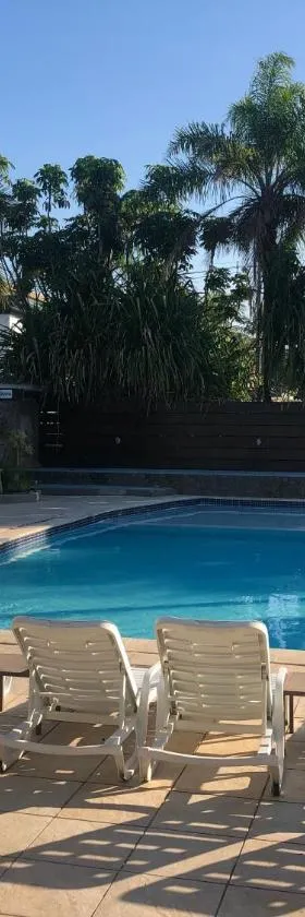 Apart Hotel Delphin Guaruja，位于瓜鲁雅的酒店