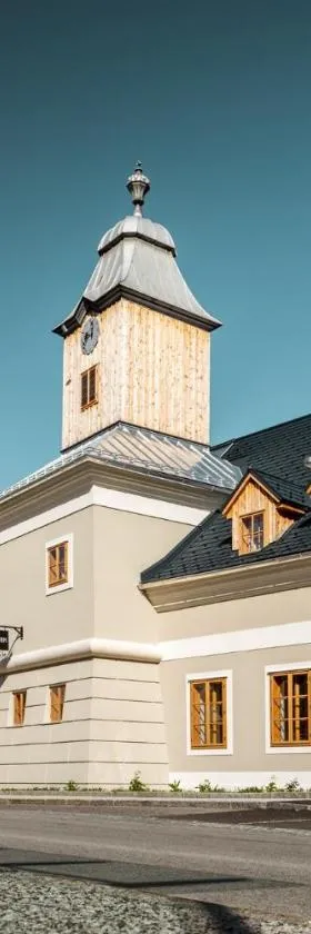 Hotel zum Glockenturm，位于Marktl的酒店