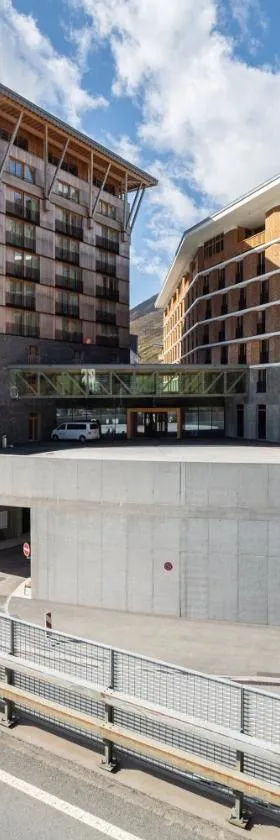 Radisson Blu Hotel Reussen, Andermatt，位于安德马特的酒店