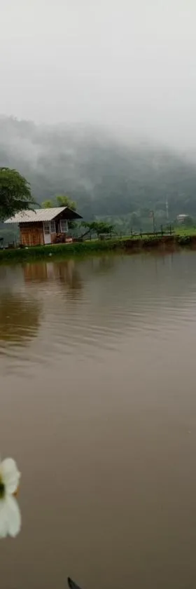 Samoeng fishing park home stay，位于沙蒙的酒店
