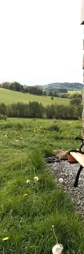 Novohradský ráj aneb Oáza klidu na samotě u lesa，位于Benešov nad Černou的酒店