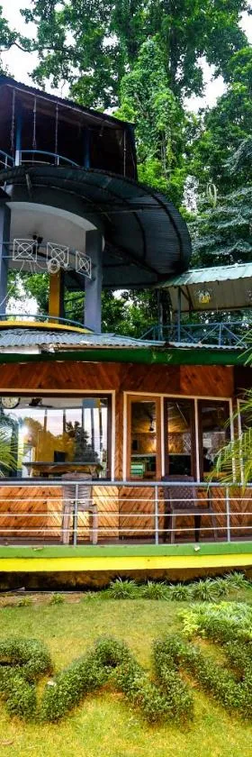 Aranya Jungle Resorts，位于拉塔古里的酒店
