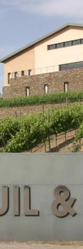 Buil & Gine Wine Hotel，位于格拉塔略普斯的酒店