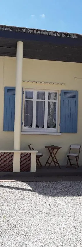 Maison Vuyk，位于Nalliers的酒店