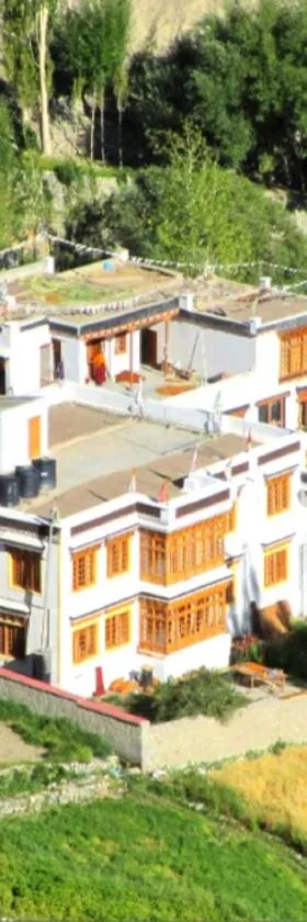 Namra Hotel and Camps - Temisgam，位于Khalatse的酒店