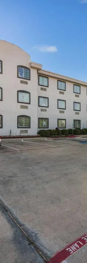 Motel 6-Decatur, TX，位于迪凯特的酒店