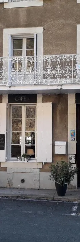Le Therminus chambres d hôtes，位于Rennes-les-Bains的酒店