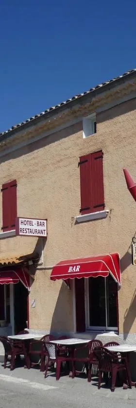 Hôtel Etape，位于Les Omergues的酒店