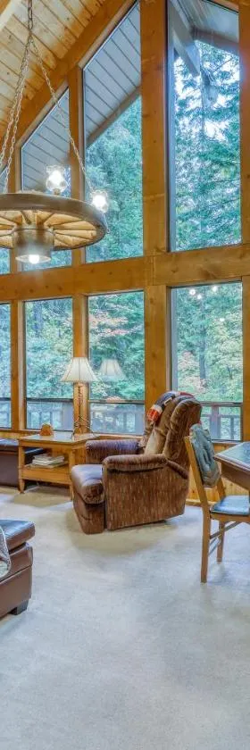Yakima River Cabin，位于克利埃勒姆的酒店