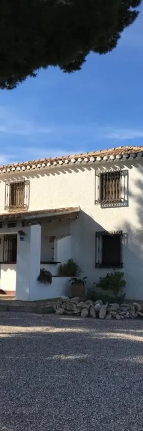 B&B Cortijo El Ciruelo，位于Chirivel的酒店
