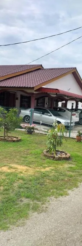 AMIMAS HOMESTAY，位于Kampong Telok的酒店