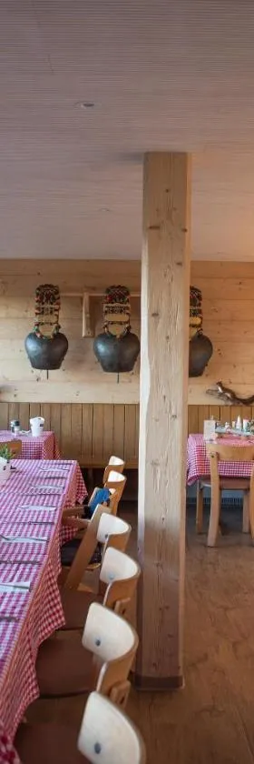 Restaurant und Kaeserei Berghof，位于Ganterschwil的酒店