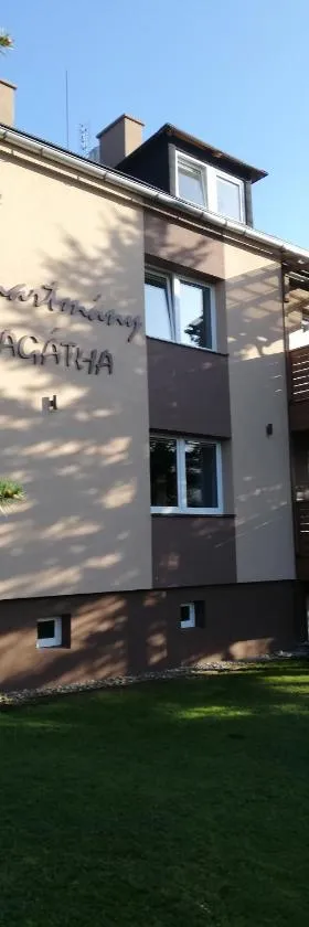 Apartmany Agatha，位于卢捷拿纳德德斯努的酒店