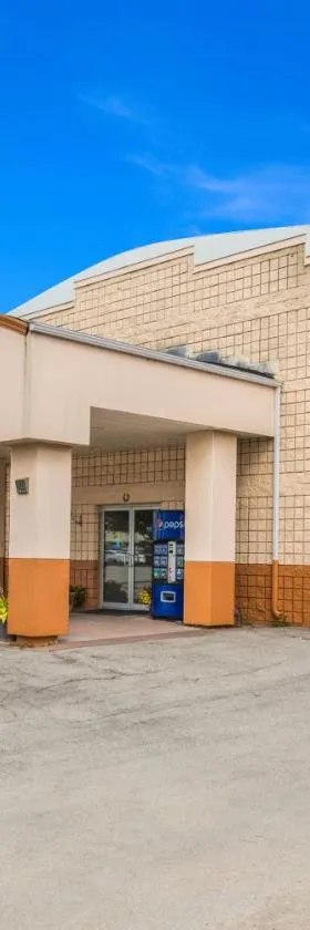 奥瑞拉骑士旅馆，位于奥里利亚的酒店