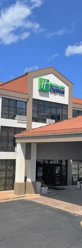 希尔斯伯勒达勒姆区智选假日酒店，位于希尔斯伯勒的酒店