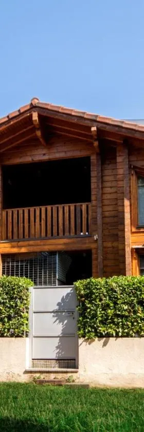 Hotel Somlom - ECO Friendly Montseny，位于圣伊斯特维-德帕劳托德拉的酒店