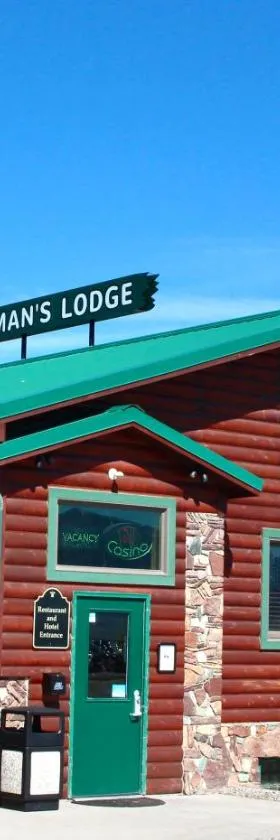 Sportsman's Lodge，位于恩尼斯的酒店