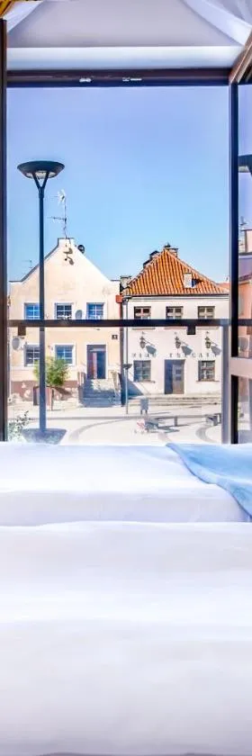 Pod Wzgórzem Bed & Breakfast，位于弗龙堡的酒店