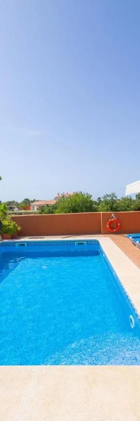 Ses Salines cottage with private pool and barbecue，位于塞萨利内斯的酒店