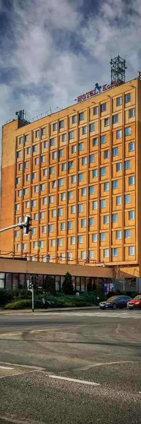 Hotel Konin，位于科宁的酒店