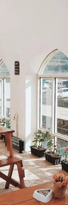 塔尼基沃旅舍，位于迪昂的酒店