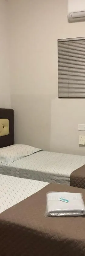 Marcos Palace Hotel，位于João Pinheiro的酒店
