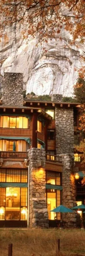 The Ahwahnee，位于优胜美地村的酒店