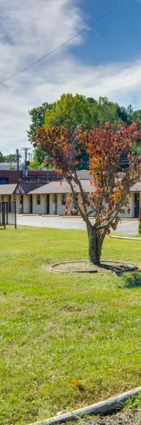 Scottish Inns Collinsville - Martinsville，位于Collinsville的酒店