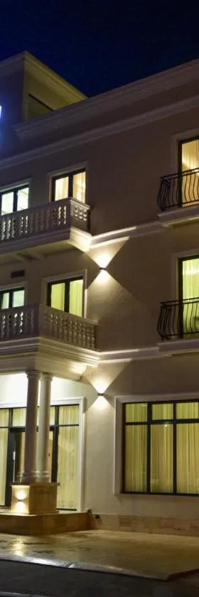 Hotel Lazaro，位于波德戈里察的酒店