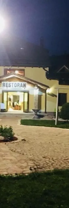 OMLADINSKI HOTEL ROSTOVO，位于布戈伊诺的酒店