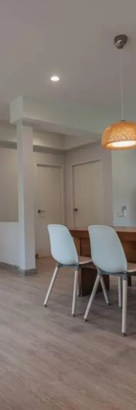F5 3 Bed Rooms Beach house, full kitchen，位于罗勇的酒店