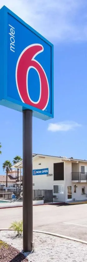 Motel 6-Moreno Valley, CA - Perris，位于莫雷诺谷的酒店