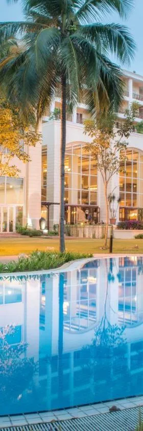 Bangi Resort Hotel，位于班吉的酒店
