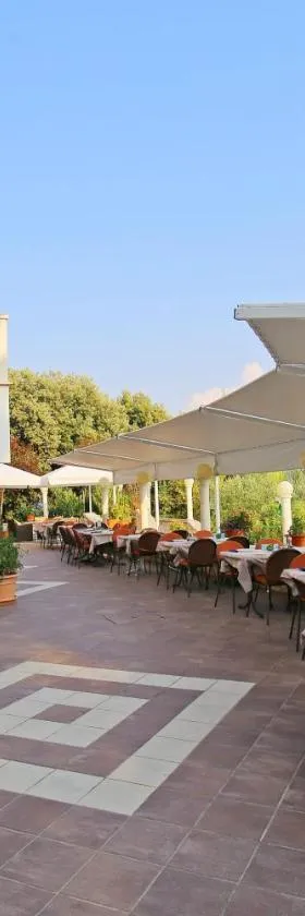 Depadansa Hotel Lucija***，位于珀塞达耶的酒店
