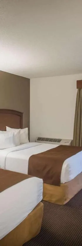 包地特阿美瑞辛套房酒店，位于Baudette的酒店