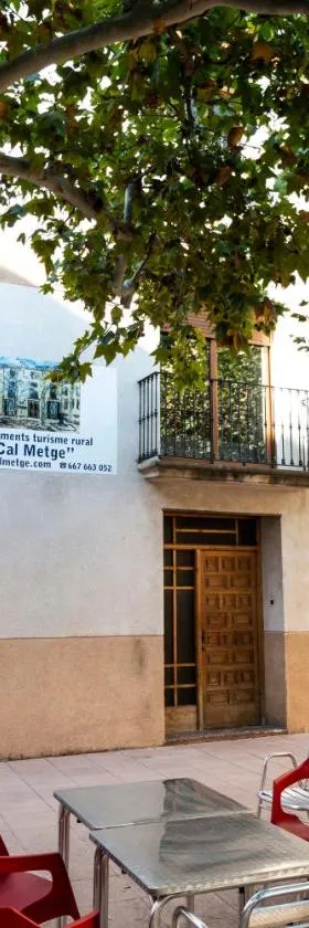 CASA CAL METGE，位于Benissanet的酒店