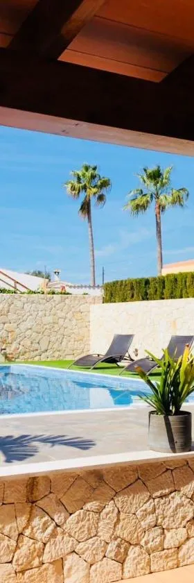 Villas2meet Mallorca，位于卡拉罗曼蒂卡的酒店