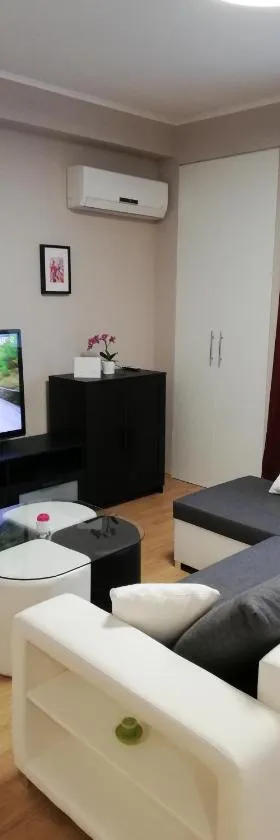 Studio Apartment Lea，位于Čazma的酒店