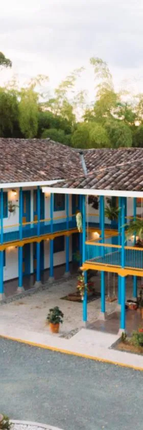 Hotel Hacienda Santa Clara，位于圣罗莎德卡瓦尔的酒店