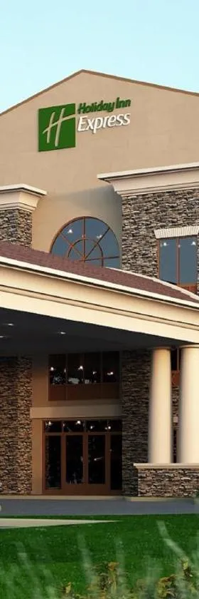 Holiday Inn Express & Suites - Redding by IHG，位于雷丁的酒店