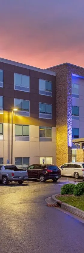 Holiday Inn Express Williamsburg by IHG，位于威廉斯堡的酒店